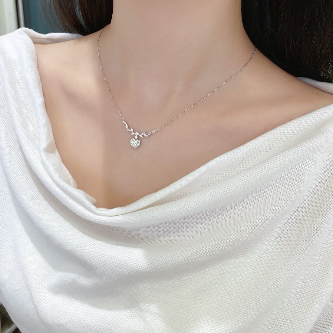 Gia Certified 14k Gold 0.68 Ctw Natural F Vs2 Heart Diamond Necklace - 5