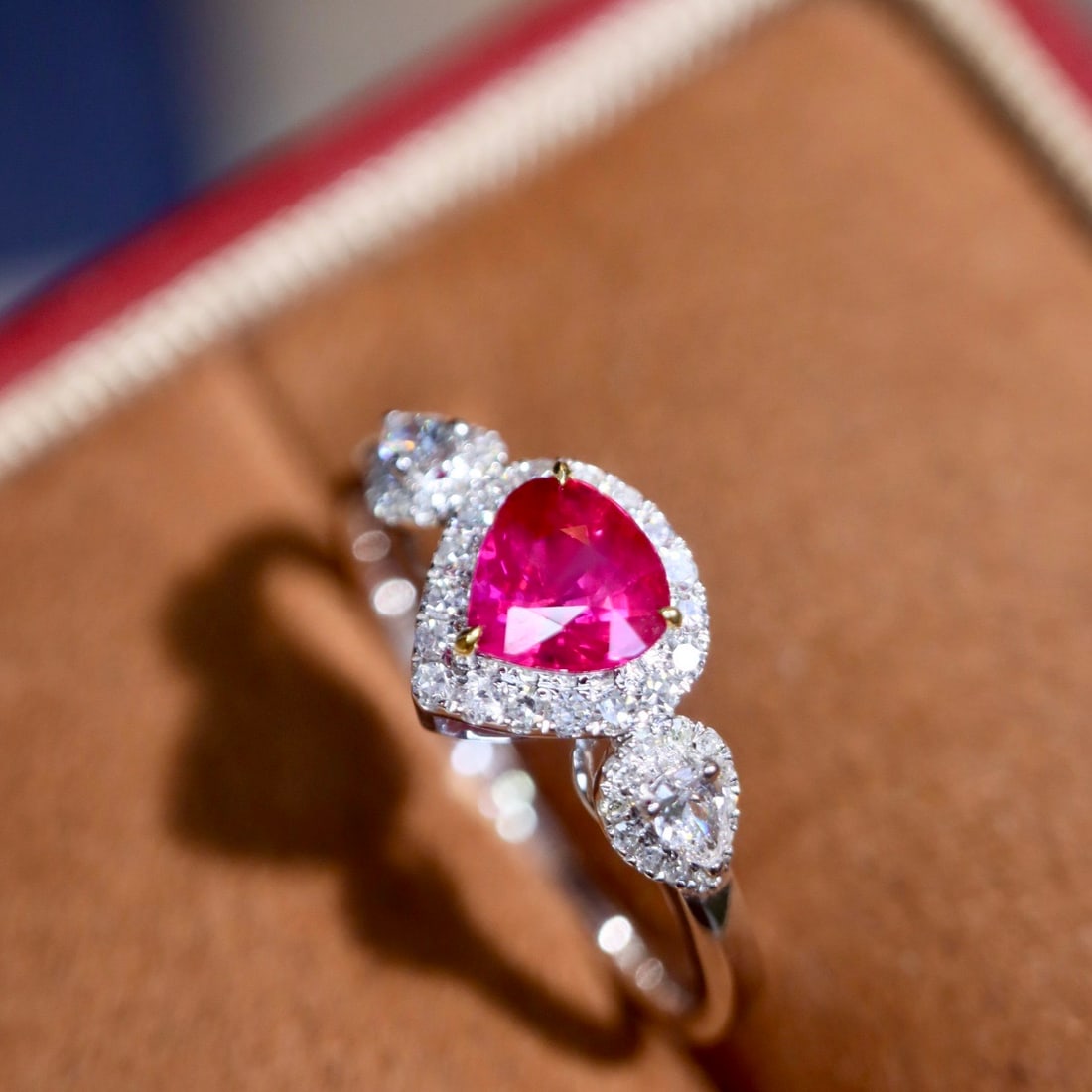 14k Gold 0.91 Ctw Natural Ruby & Diamond Ring - 2