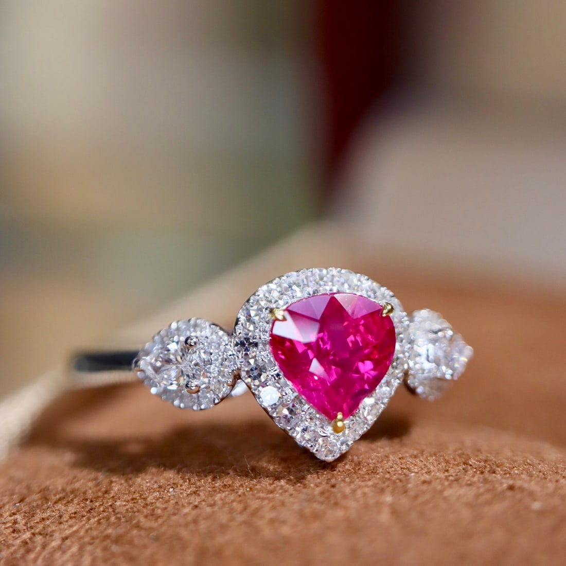 14k Gold 0.91 Ctw Natural Ruby & Diamond Ring - 6