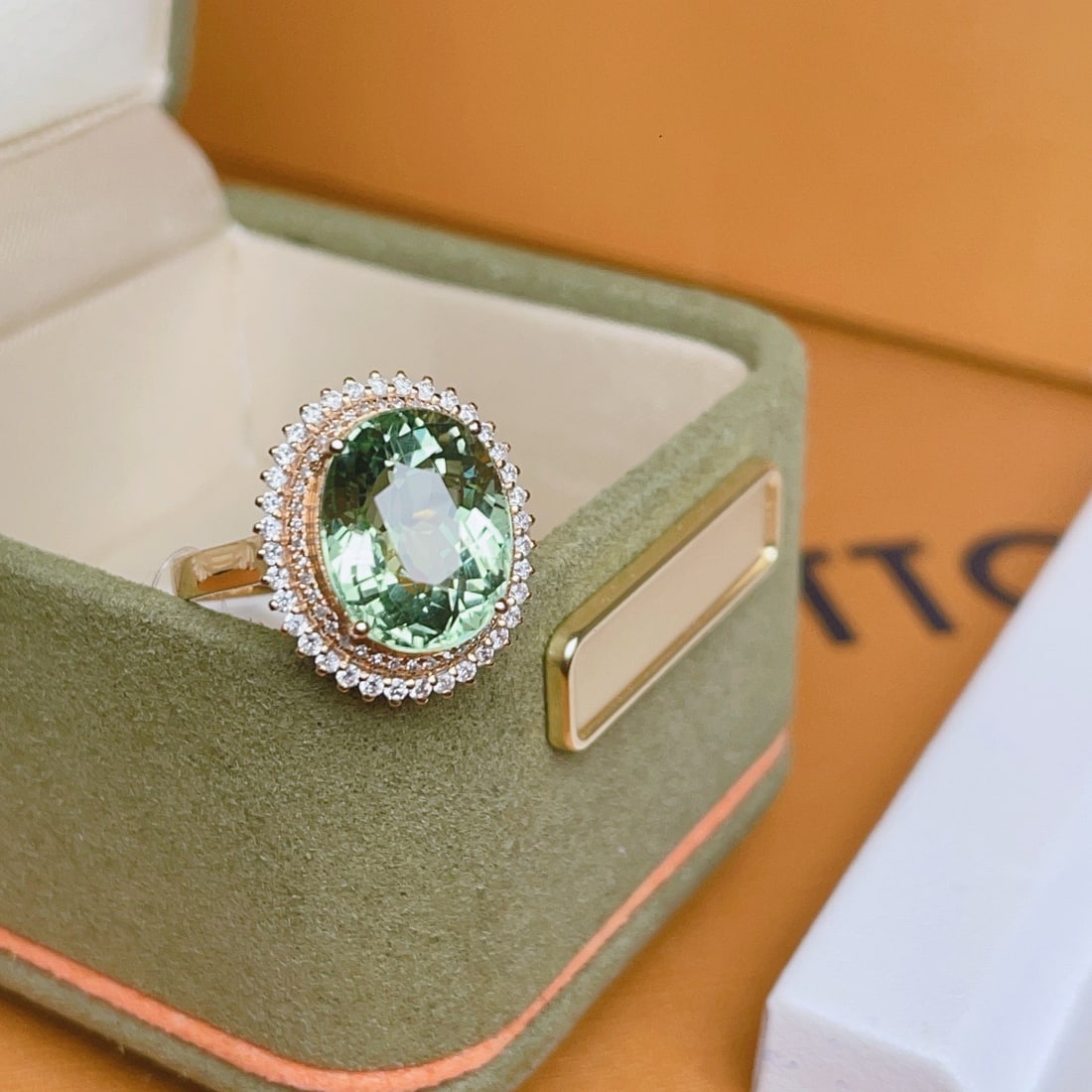 14k Gold 5.2 Ct Natural Tourmaline & Diamond Ring - 6