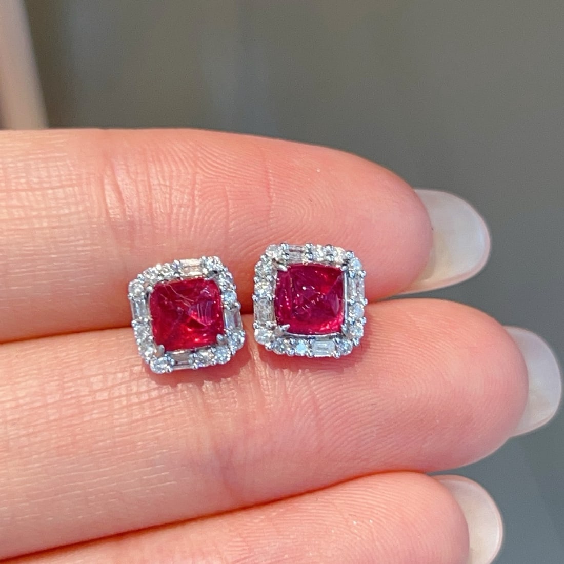 14k Gold 1.7 Ct Natural Spinel & Diamond Earrings - 3