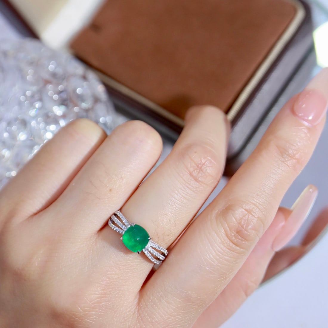 14k Gold 1.98 Ctw Natural Emerald & Diamond Ring - 8