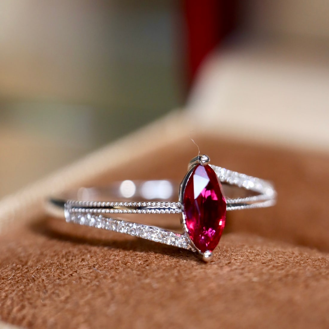 14k Gold 0.47 Ctw Natural Ruby & Diamond Ring - 6