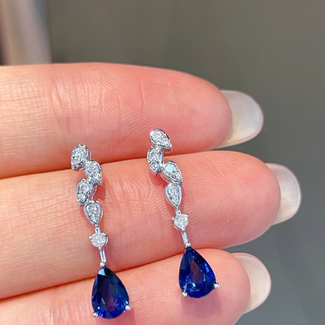14k Gold 1.3 Ct Natural Sapphire & Diamond Earrings - 5