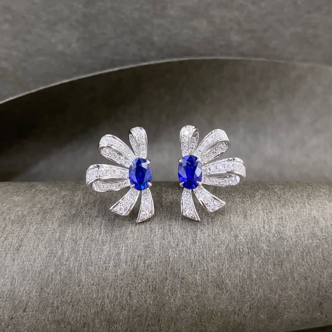 14k Gold 2.86 Ctw Natural Sapphire & Diamond Earrings - 2