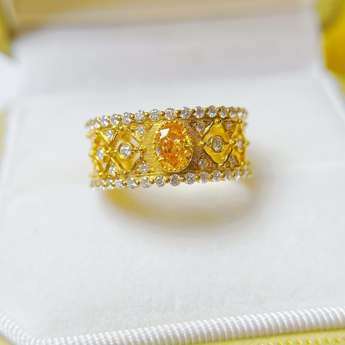 Gia Certified 14k Gold 1.19 Ctw Natural Orange Diamond & Diamond Ring: Ref:231162254 // gold content:14k gold // ring size:7. 25us // // main gemstone:orange diamond // certified:gia // shape:oval // carat weight:0. 31ct // clarity grade:vs1 // color:orange // treatment:
