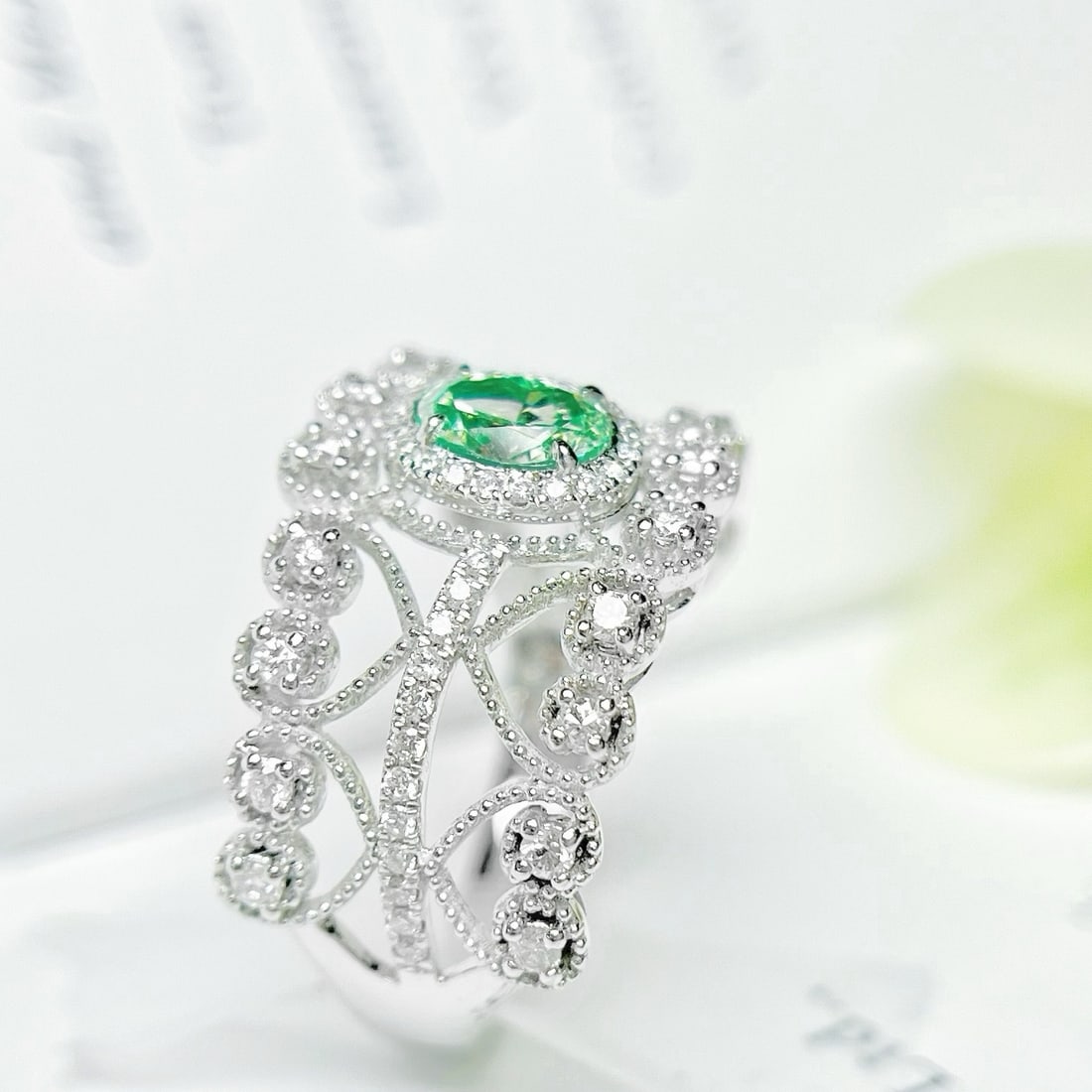 14k Gold 1.08 Ctw Natural Green Diamond & Diamond Ring - 4