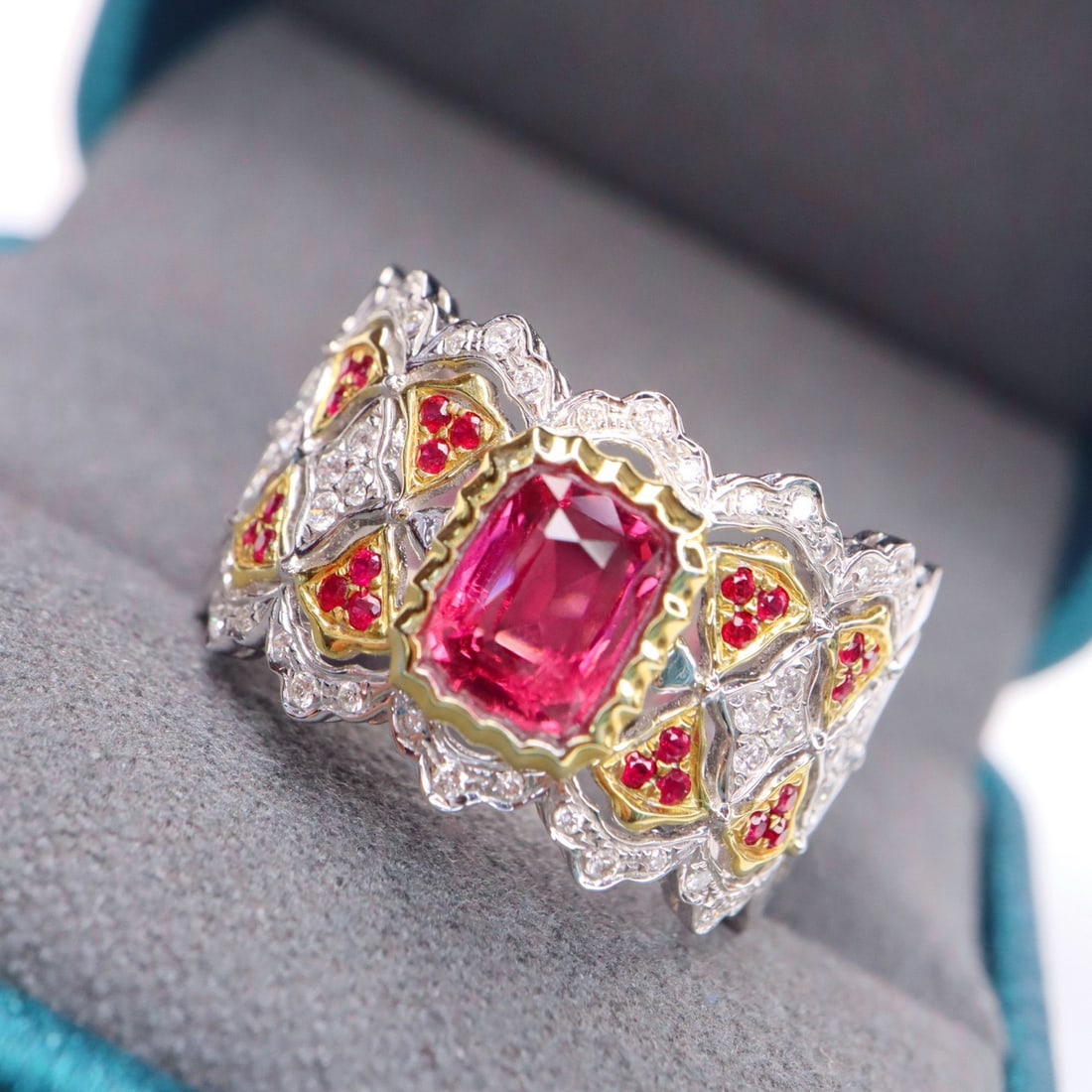 14k Gold 1.42 Ctw Natural Spinel & Diamond Ring: Ref:231162257 // gold content:14k gold // ring size:7. 25us // // main gemstone:spinel // shape:cushion // carat weight:1. 18ct // color:pink // treatment:natural // // adjacent gemstone 2 : diamond