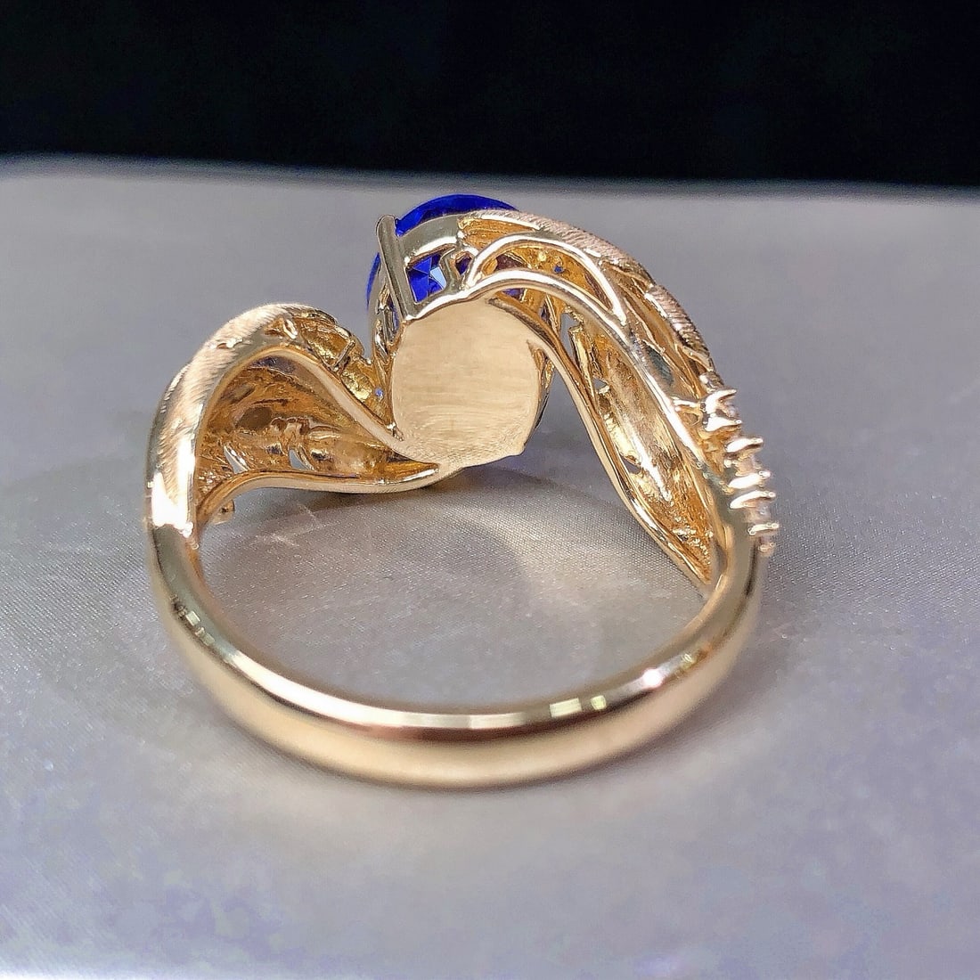 14k Gold 3.62 Ctw Natural Tanzanite & Diamond Ring - 7