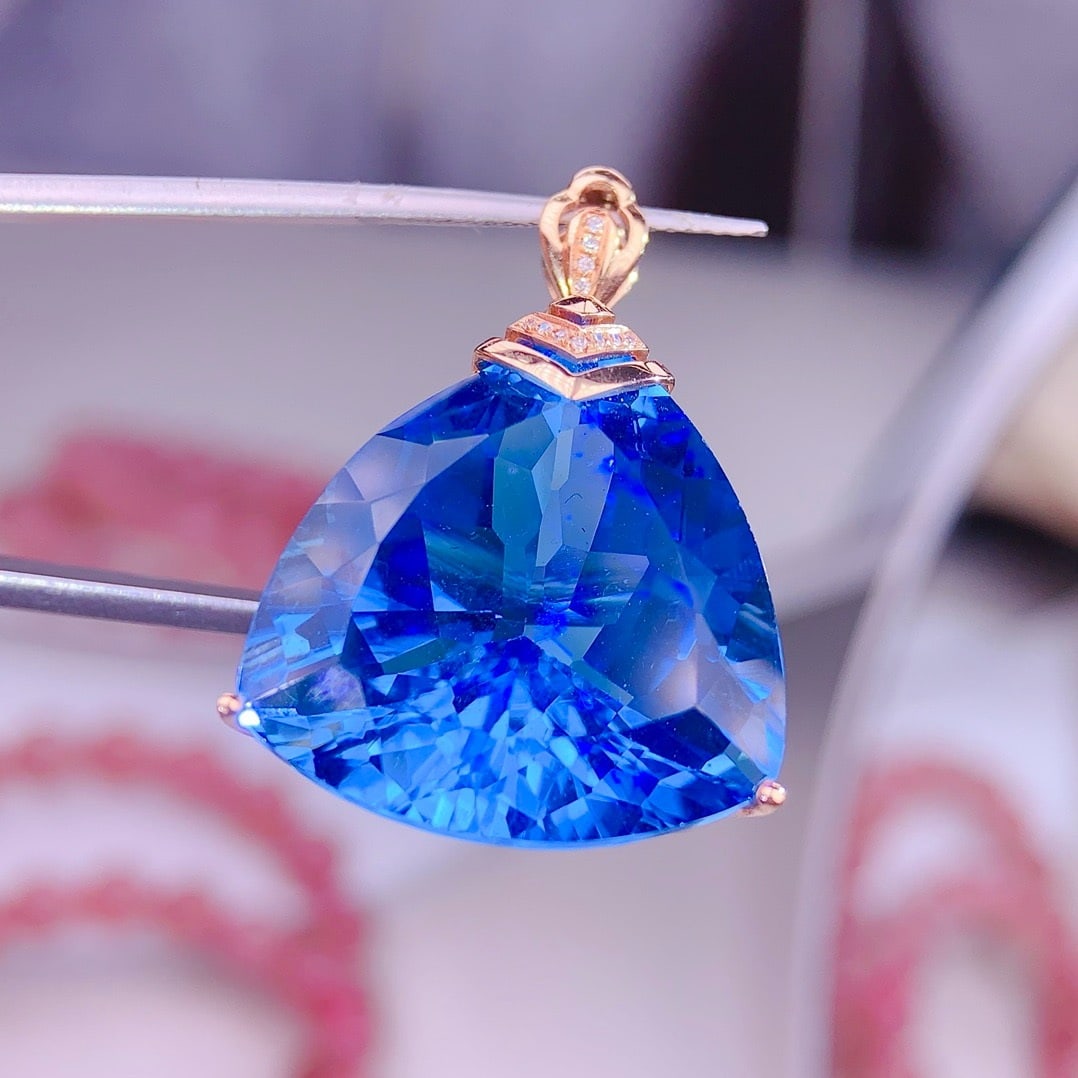 14k Gold 39.5 Ct Natural Topaz & Diamond Pendant( Without Chain ) - 4