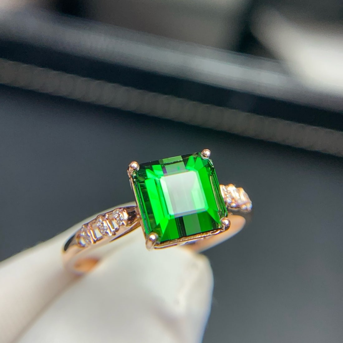 14k Gold 2.3 Ct Natural Tourmaline & Diamond Ring - 4