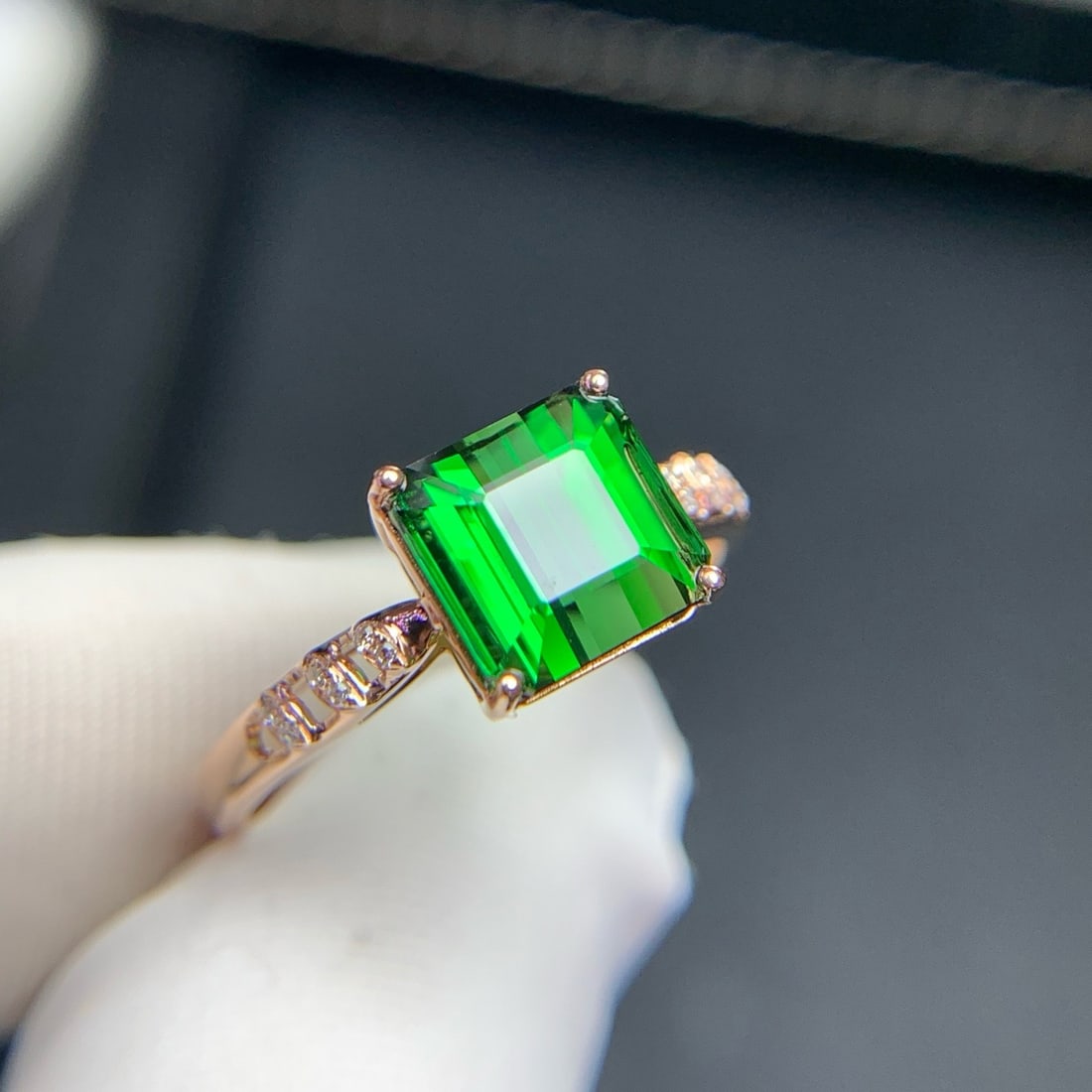 14k Gold 2.3 Ct Natural Tourmaline & Diamond Ring - 6