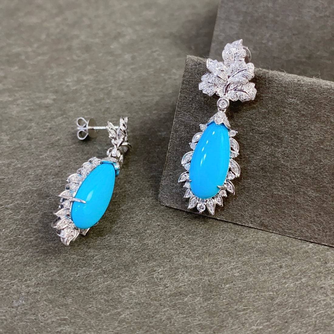 14k Gold 7.43 Ctw Natural Blue Turquoise & Diamond Earrings - 4