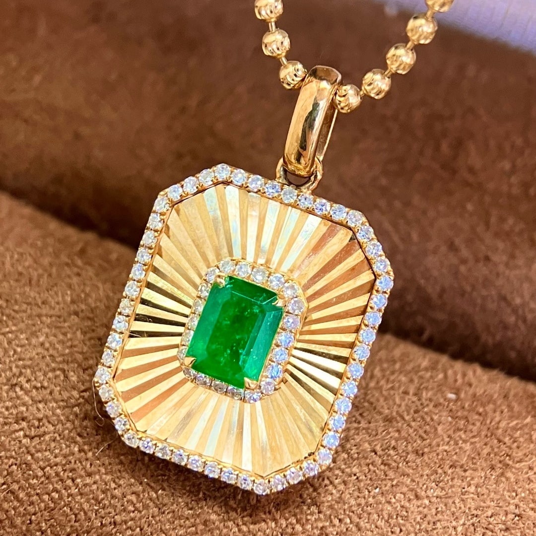 14k Gold 0.75 Ctw Vivid Green Natural Emerald & Diamond Pendant( Without Chain ) - 5
