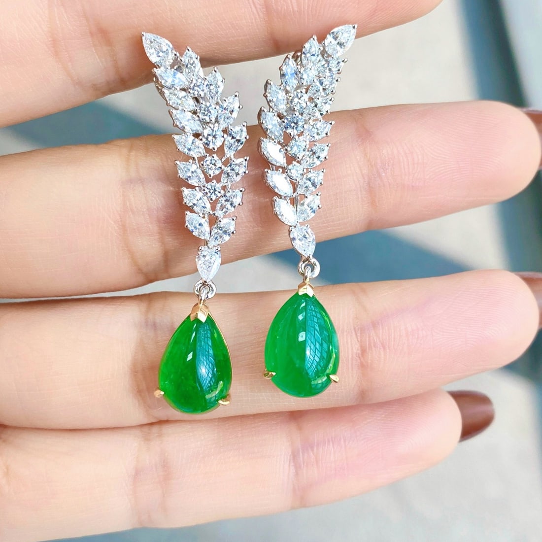 14k Gold 9.63 Ctw Natural Emerald & Diamond Earrings: Ref:231162339 // gold content:14k gold // main gemstone:emerald // shape:pear // carat weight:7. 29ct // color:green // treatment:natural // // adjacent gemstone 2 : diamond // shape:multiple // carat