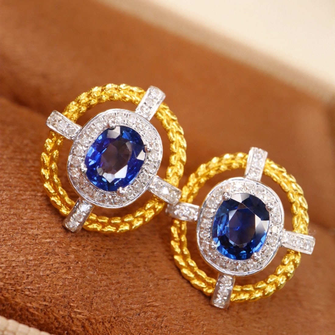 14k Gold 1.21 Ctw Natural Sapphire & Diamond Earrings: Ref:231162370 // gold content:14k gold // main gemstone:sapphire // shape:oval // carat weight:1. 01ct // color:blue // treatment:natural // // adjacent gemstone 2 : diamond // shape:round // carat