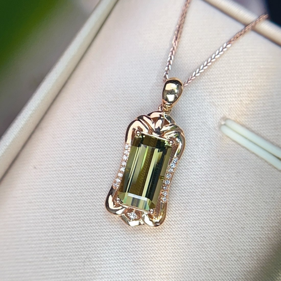 14k Gold 3.10 Ctw Natural Tourmaline & Diamond Pendant( Without Chain ) - 2