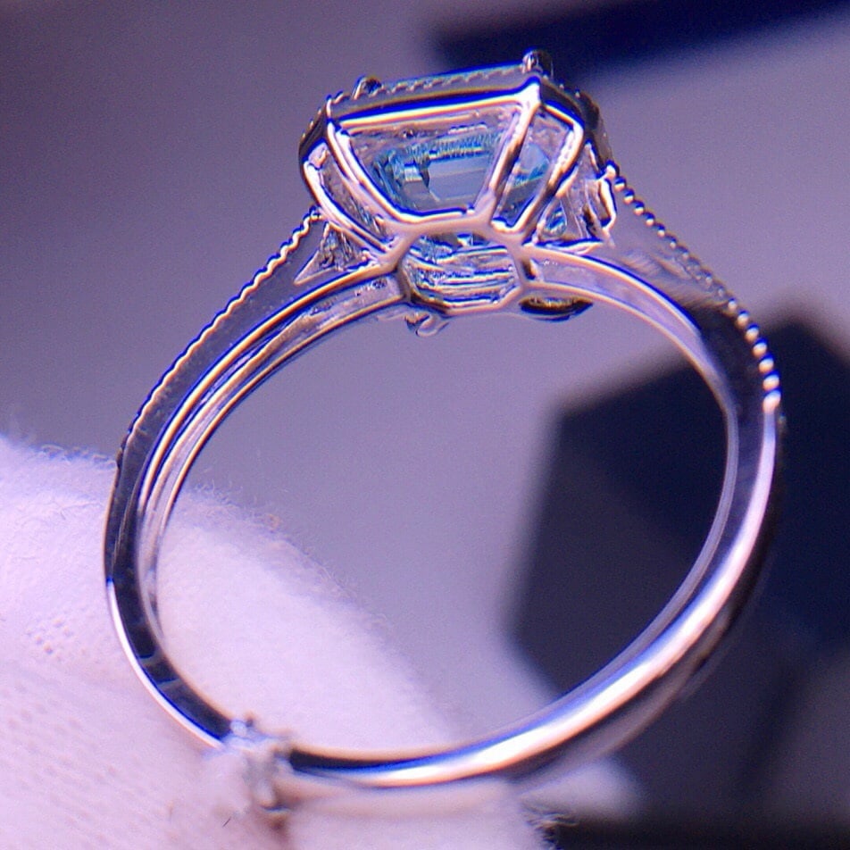 14k Gold 1.85 Ct Natural Aquamarine & Diamond Ring - 7