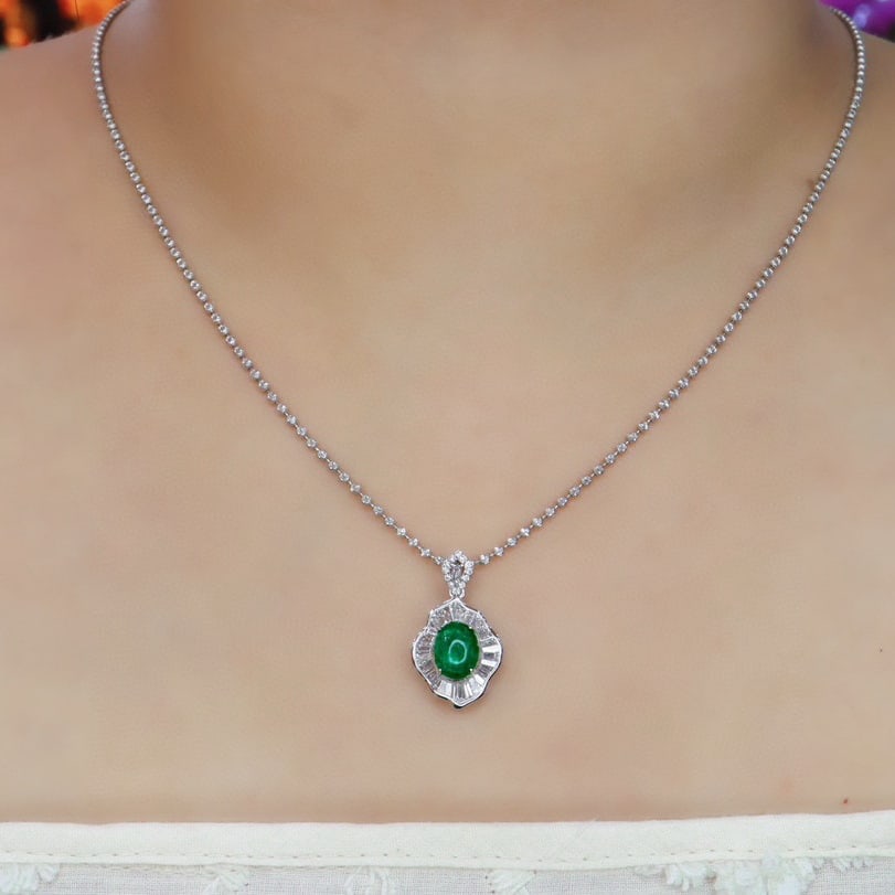 14k Gold 2.51 Ctw Vivid Green Natural Emerald & Diamond Pendant( Without Chain ) - 5