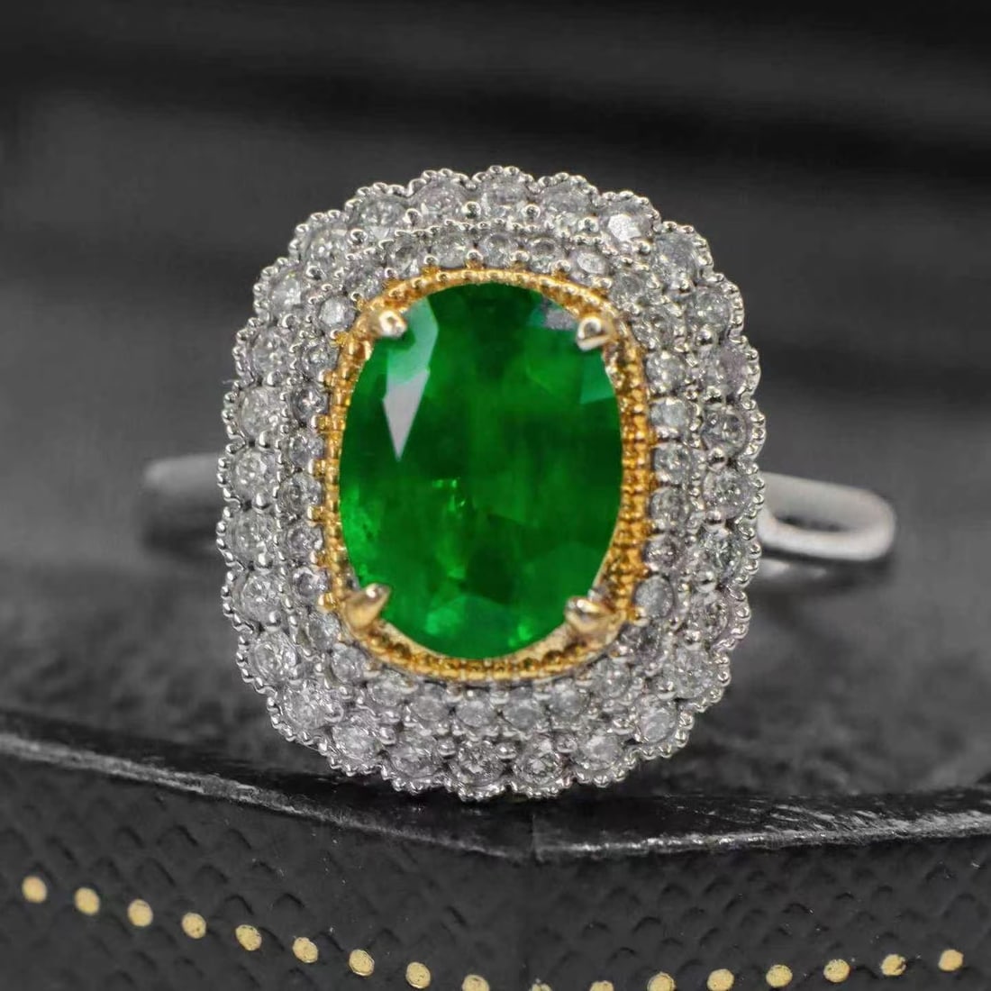 14k Gold 1.63 Ctw Natural Emerald & Diamond Ring: Ref:231163035 // gold content:14k gold // ring size:7. 25us // // main gemstone:emerald // shape:oval // carat weight:1. 3ct // color:green // treatment:natural // // adjacent gemstone 2 : diamond //