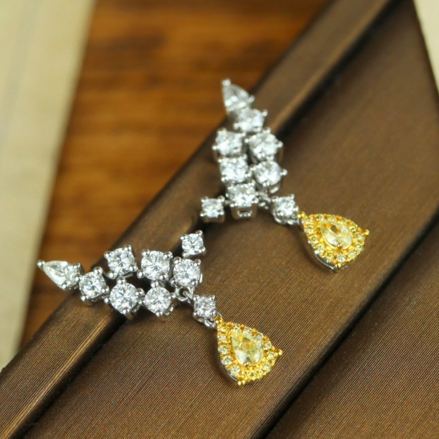 14k Gold 1.42 Ctw Natural Yellow Diamond & Diamond Earrings: Ref:231163044 // gold content:14k gold // main gemstone:yellow diamond // shape:multiple // carat weight:0. 22ct // color:yellow // treatment:natural // // adjacent gemstone 2 : diamond //