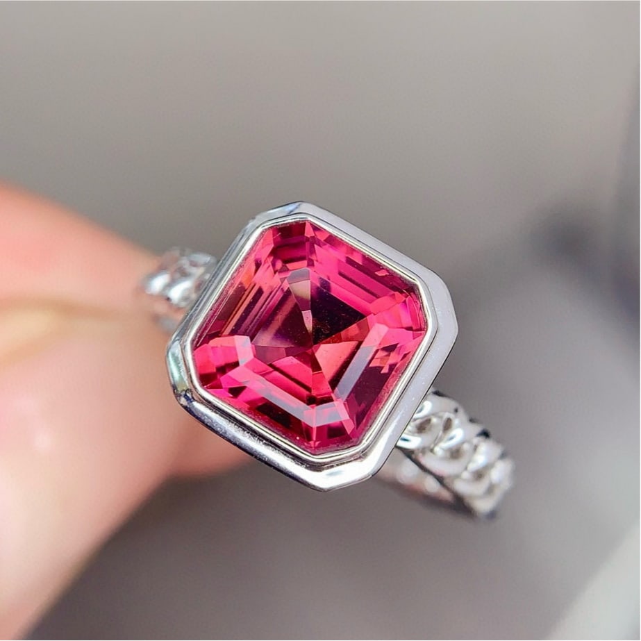 14k Gold 3.6 Ct Natural Tourmaline Ring: Ref:231163067 // gold content:14k gold // ring size:7. 25us // // main gemstone:tourmaline // shape:asscher // carat weight:3. 6ct // color:red // treatment:natural // Condition: New Low Estimate: