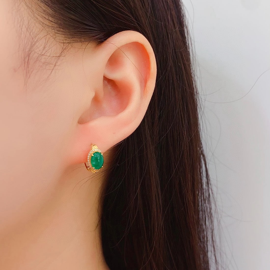14k Gold 2.00 Ct Natural Emerald & Diamond Earrings - 3
