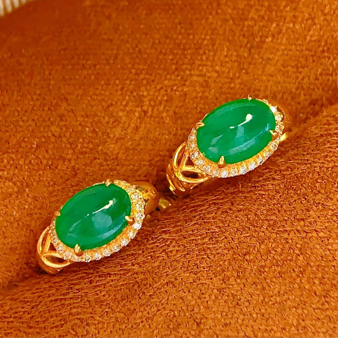 14k Gold 2.00 Ct Natural Emerald & Diamond Earrings - 4