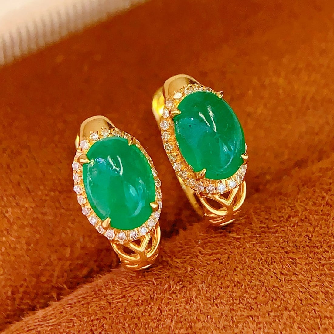 14k Gold 2.00 Ct Natural Emerald & Diamond Earrings - 5