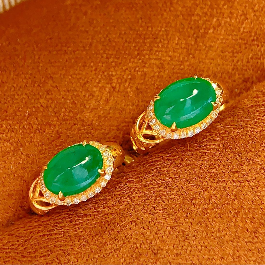 14k Gold 2.00 Ct Natural Emerald & Diamond Earrings - 6