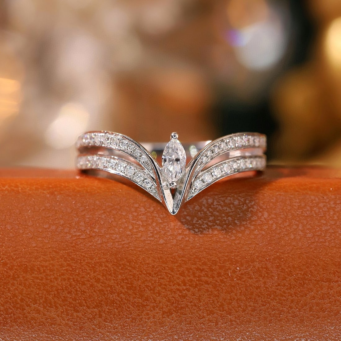 14k Gold 0.32 Ct Natural H Diamond Ring: Ref:231163089 // gold content:14k gold // ring size:7. 25us // // main gemstone:diamond // shape:multiple // carat weight:0. 32ct // clarity grade:vs-si // color:h // treatment:natural // Condition: