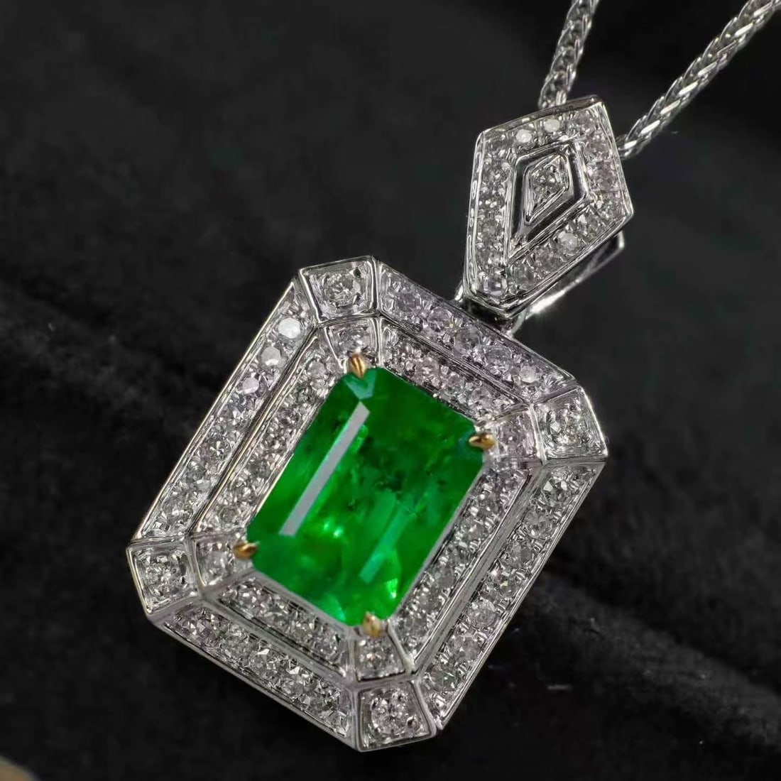 14k Gold 1.46 Ctw Natural Emerald & Diamond Pendant( Without Chain ) - 2