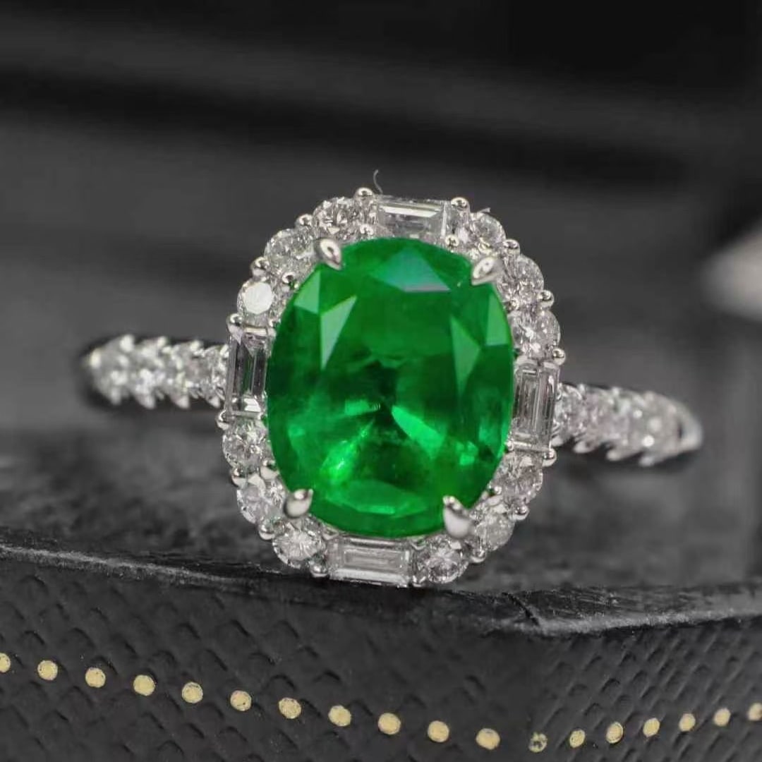 14k Gold 2.44 Ctw Natural Emerald & Diamond Ring - 2