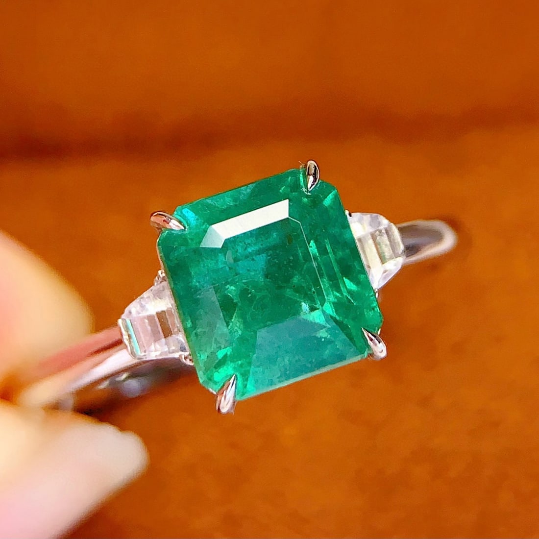 14k Gold 2.3 Ct Natural Emerald & Sapphire Ring - 3