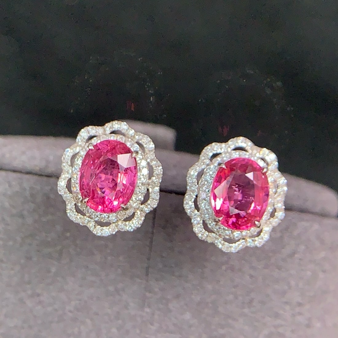 14k Gold 1.81 Ct Natural Spinel & Diamond Earrings - 3