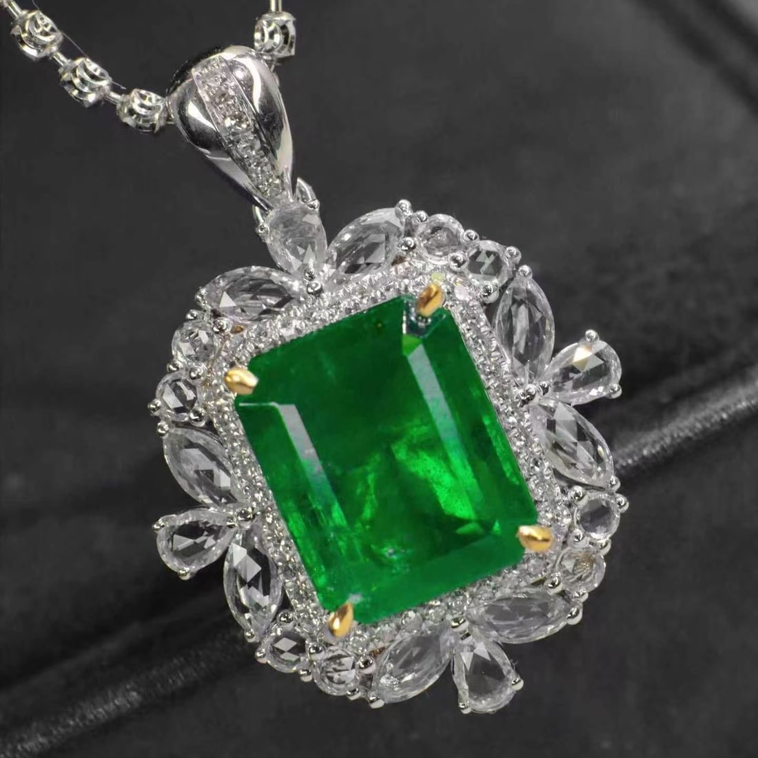 14k Gold 3.23 Ct Natural Emerald & Diamond & Sapphire Pendant( Without Chain ) - 4