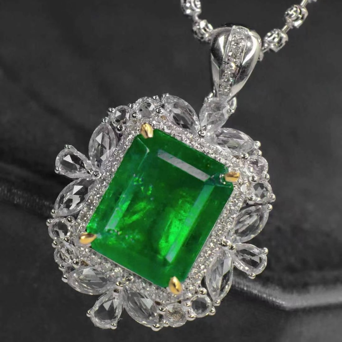 14k Gold 3.23 Ct Natural Emerald & Diamond & Sapphire Pendant( Without Chain ) - 5