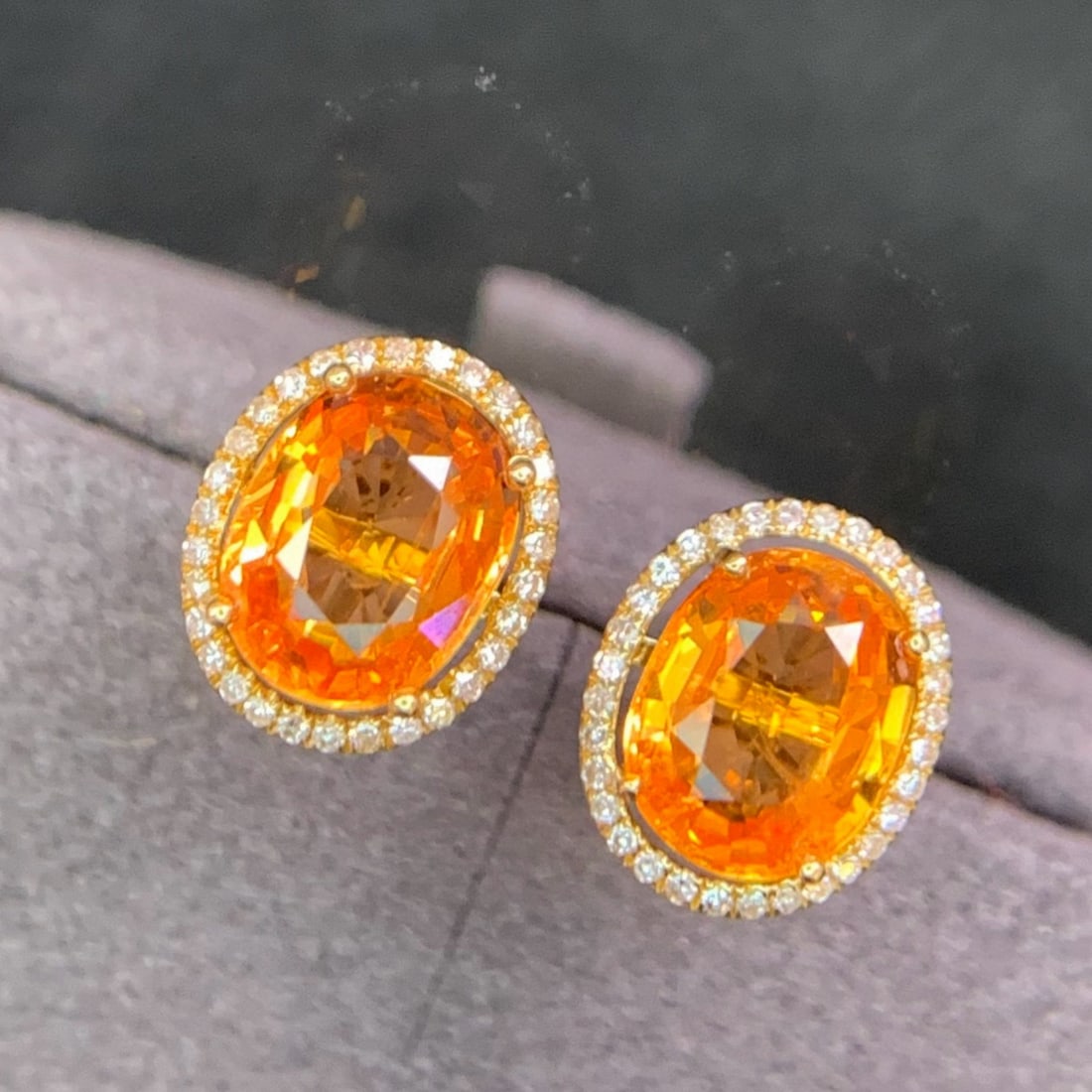 14k Gold 3.2 Ct Natural Spessartine & Diamond Earrings: Ref:231163211 // gold content:14k gold // main gemstone:spessartine // shape:oval // carat weight:3. 2ct // color:orange // treatment:natural // // adjacent gemstone 2 : diamond // shape:round //