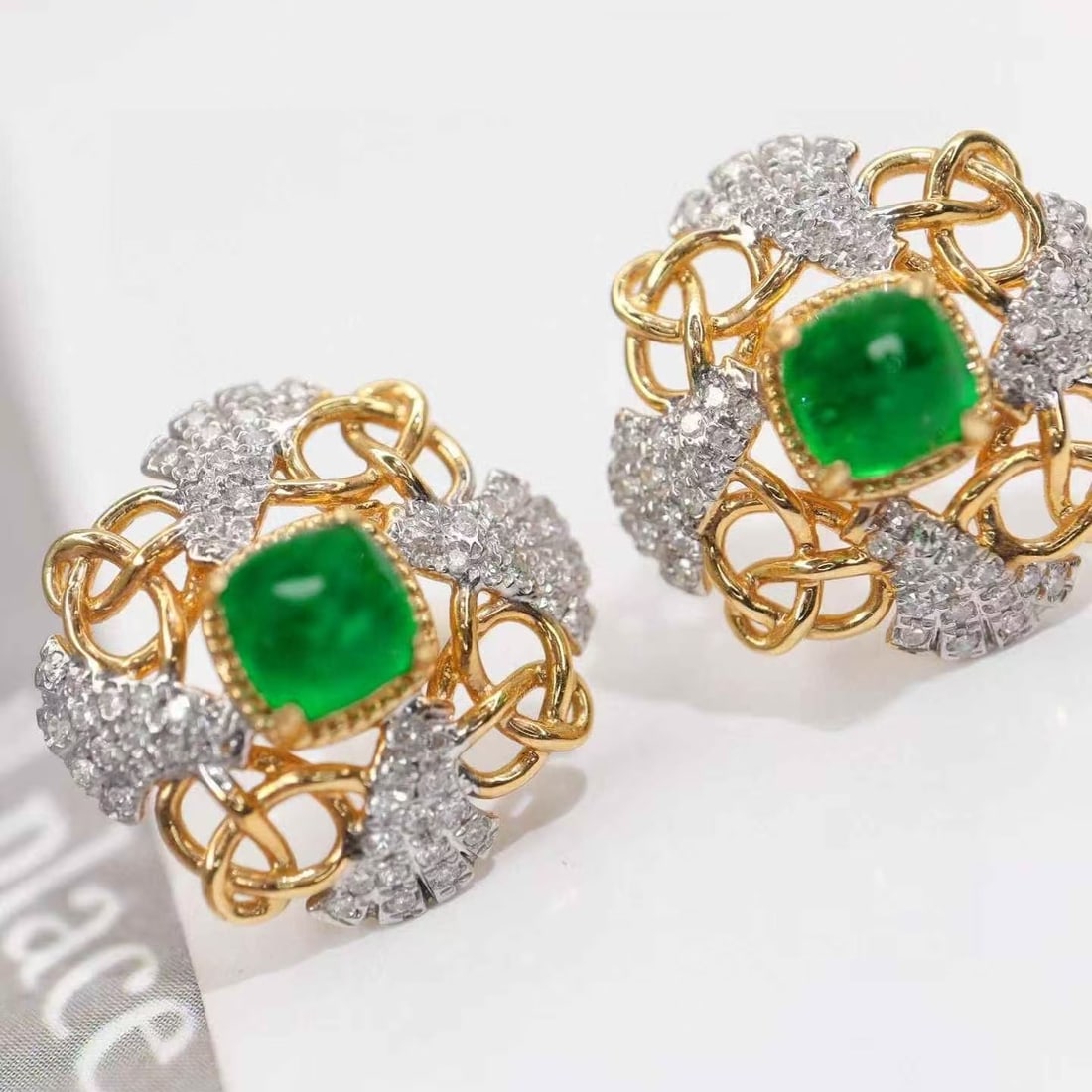 14k Gold 1.86 Ctw Natural Emerald & Diamond Earrings - 2