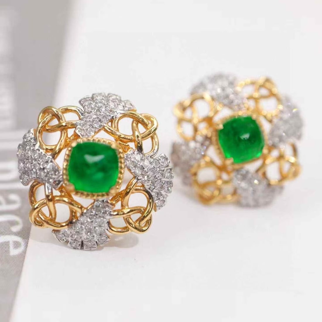 14k Gold 1.86 Ctw Natural Emerald & Diamond Earrings - 4