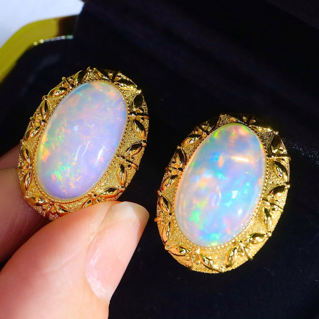 14k Gold 12.16 Ct Natural Opal Earrings - 5