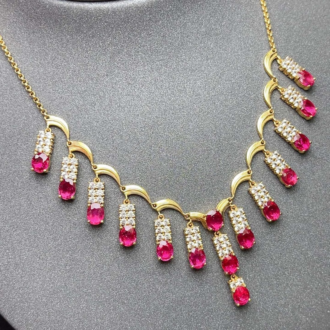14k Gold 6.35 Ct Natural Ruby & Sapphire Necklace - 3