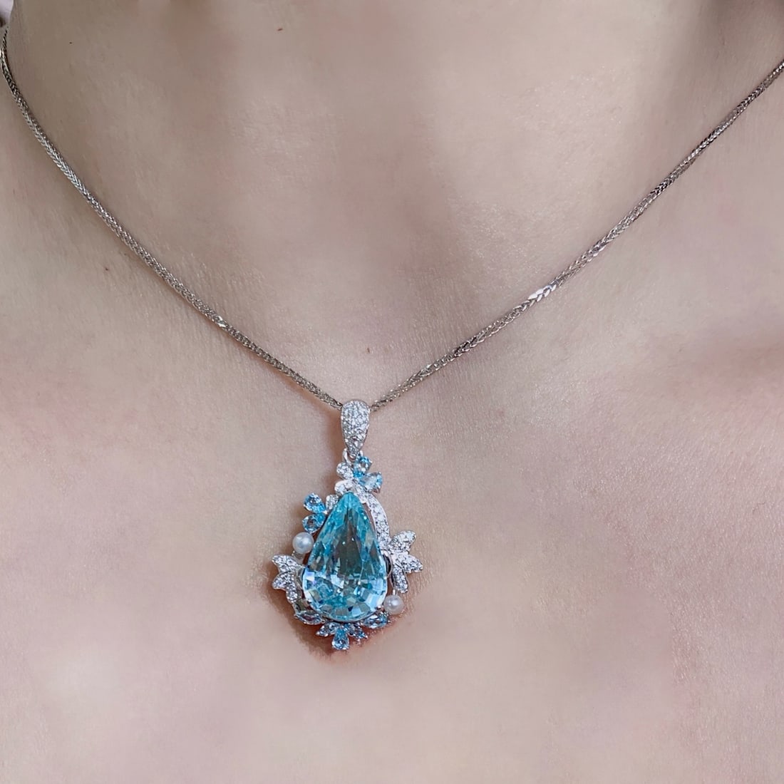 14k Gold 5.75 Ctw Natural Aquamarine & Diamond Pendant( Without Chain ) - 6