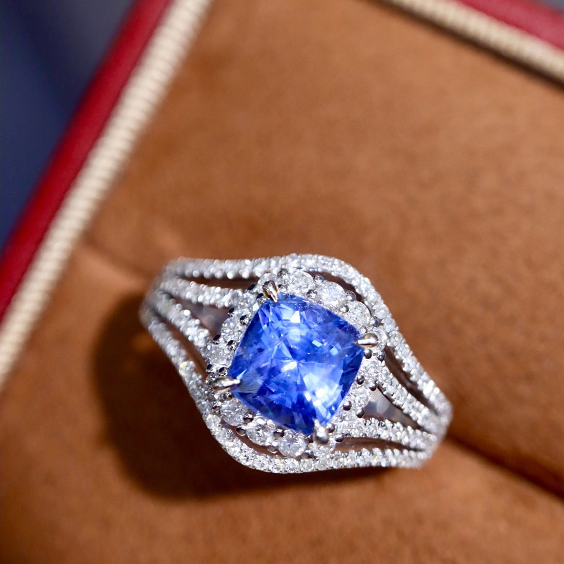 14k Gold 2.78 Ctw Natural Sapphire & Diamond Ring: Ref:231164042 // gold content:14k gold // ring size:7. 25us // // main gemstone:sapphire // shape:cushion // carat weight:2. 26ct // color:blue // treatment:natural // // adjacent gemstone 2 : diamond