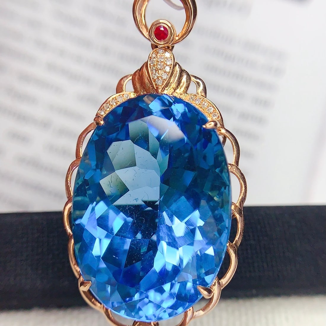 14k Gold 33 Ct Natural Topaz & Diamond Pendant( Without Chain ) - 2