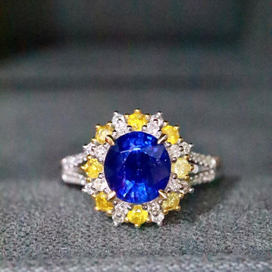 14k Gold 1.64 Ct Natural Sapphire & Diamond Ring: Ref:231164060 // gold content:14k gold // ring size:7. 25us // // main gemstone:sapphire // shape:oval // carat weight:1. 64ct // color:blue // treatment:natural // // adjacent gemstone 2 : diamond