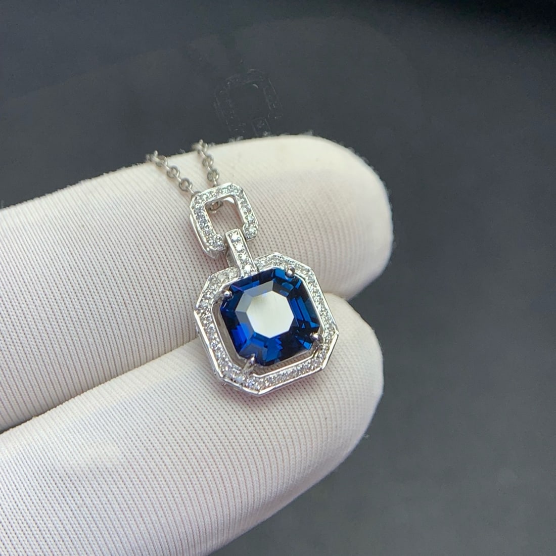 14k Gold 1.84 Ct Natural Sapphire & Diamond Pendant( Without Chain ) - 3