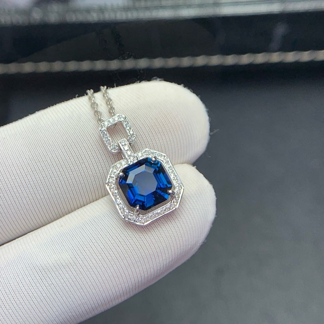 14k Gold 1.84 Ct Natural Sapphire & Diamond Pendant( Without Chain ) - 6
