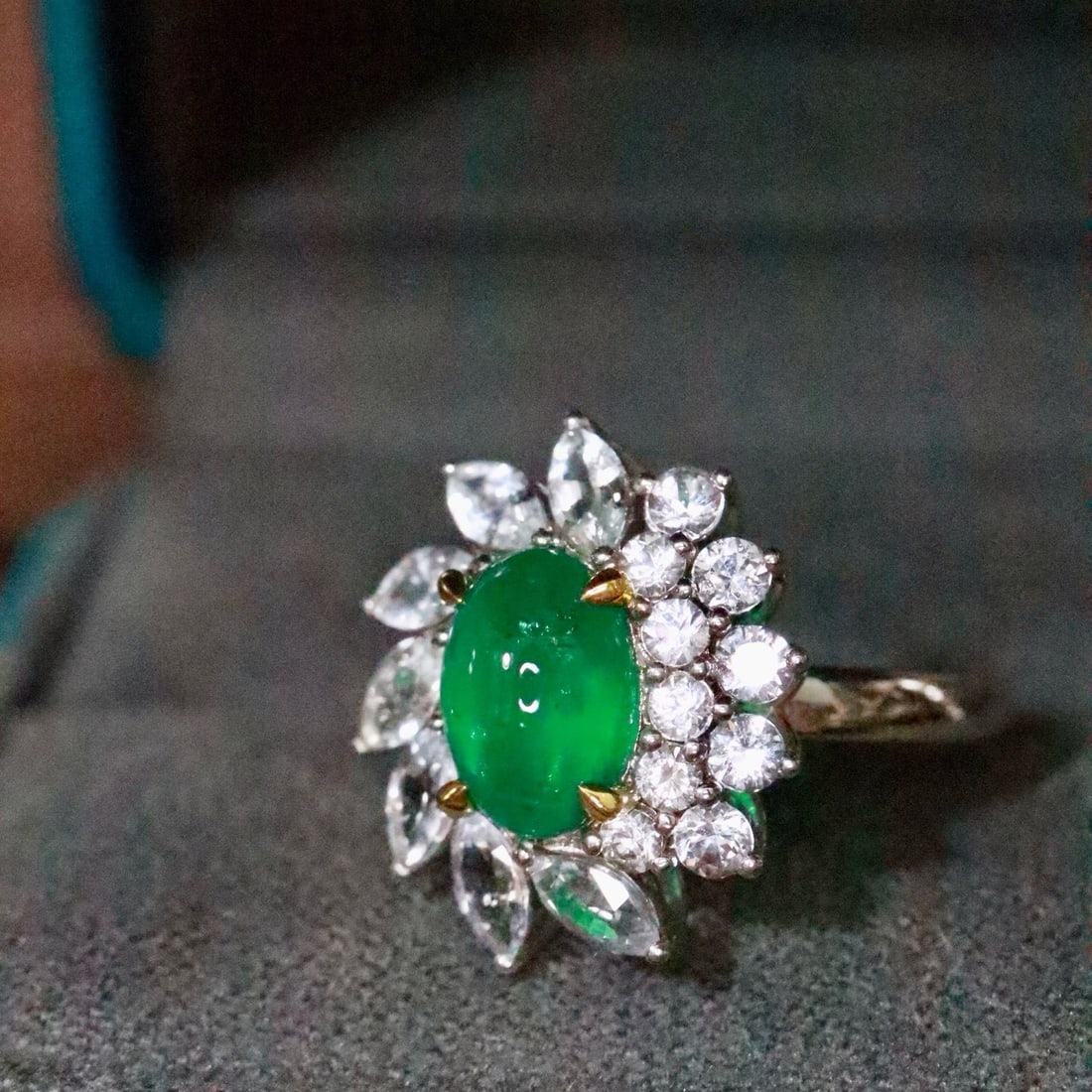 14k Gold 1.71 Ct Natural Emerald & Sapphire Ring - 2