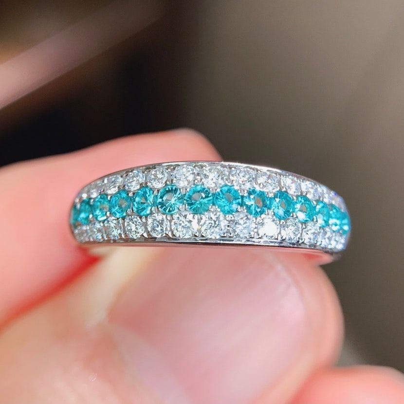 14k Gold 0.66 Ctw Natural Paraiba Tourmaline & Diamond Ring: Ref:231164106 // gold content:14k gold // ring size:7. 25us // // main gemstone:paraiba tourmaline // shape:round // carat weight:0. 3ct // color:blue // treatment:natural // cut grade:g // //
